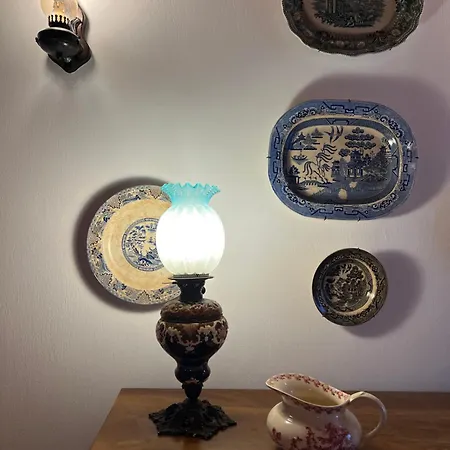 Vintage House Close Proximity To Water's Edge