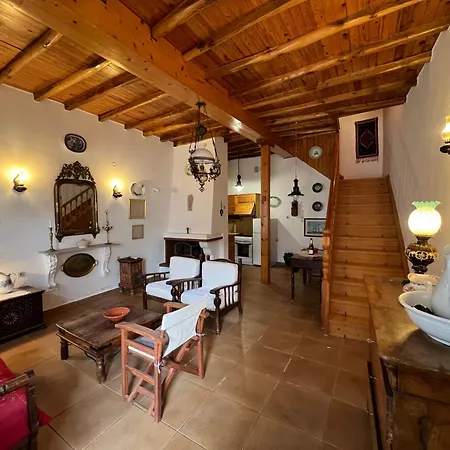 Vintage House Close Proximity To Water's Edge بيت للعطل *